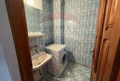 Apartament cu 3 camere de închiriat în zona 1 Mai - 11