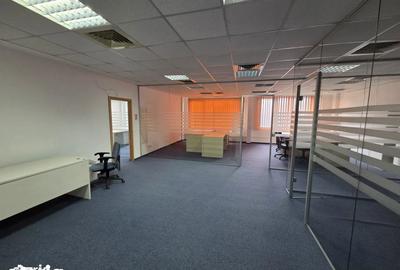 Spațiu comercial, de 100 mp, în Industrial - 2