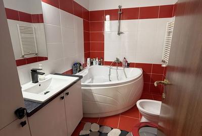 Apartament cu 3 camere decomandat în Nufărul - 6