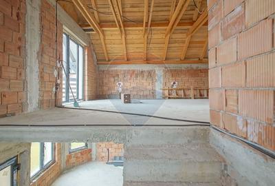 Casa Individuala 5 Camere in Tarlungeni - Zona Centrala - Penny, Pepco - 10