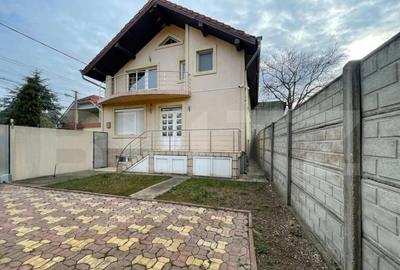 Casă cu 4 camere cu Teren 280 Mp în Central - 18