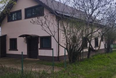 SE VINDE CASA IN CALUGARENI 5 camere, teren 600mp
