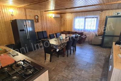 Casa de vanzare in Curtea de Arge?, priveli?te deosebita. - 8