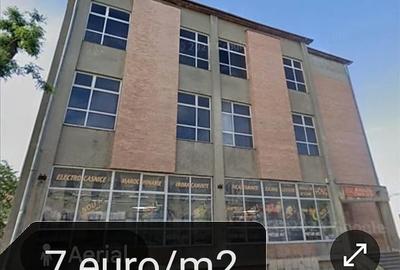 Spațiu comercial, de 857 mp, în Central - 1