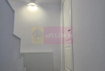 Casă individuală cu 6 camere cu Canalizare în Central - 8