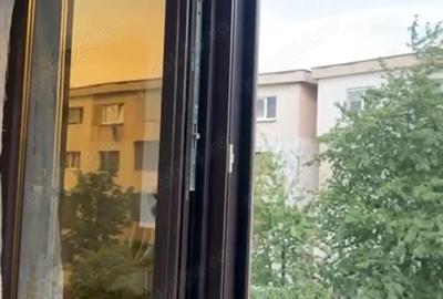 Vand ap 2 camere in bloc cu Profi la doua babe etaj 2 renovat doua balcoane la s8 - 1