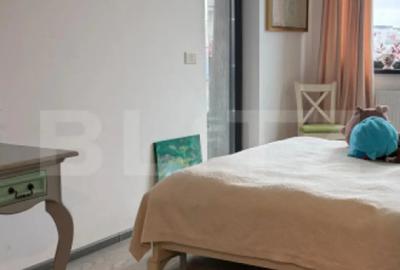 Apartament cu 3 camere decomandat în Tractorul - 11