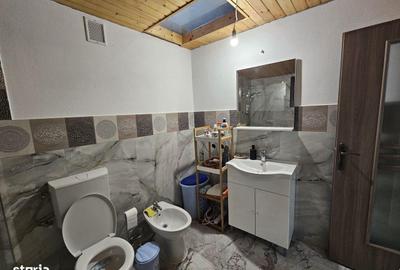 Casă cu 5 camere cu Teren 741 Mp în Dobra - 5