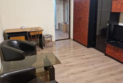 Inchiriez apartament cu 3 camere in zona Boavista - 11