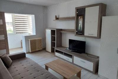 Garsonieră semidecomandată în Buziașului - 1