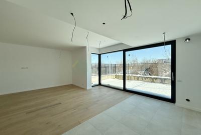 Casă cu 5 camere cu Canalizare în Nord - 16