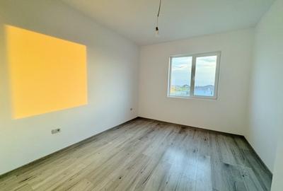 Duplex cu 4 camere cu Canalizare în Remetea Mare - 14