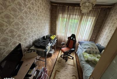 Casă cu 4 camere decomandat cu Teren 100 Mp în 14 Mai - 10