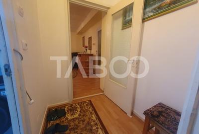 Apartament 2 camere etaj 2  semidecomandat 52 mp utili zona Campului - 7
