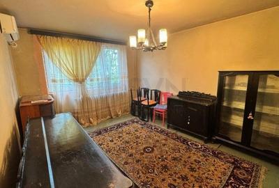 REA1026244 Apartament 3 camere Titan Decomandat - 2