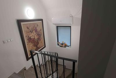 Casă cu 4 camere cu Teren 777 Mp în Brebu - 2