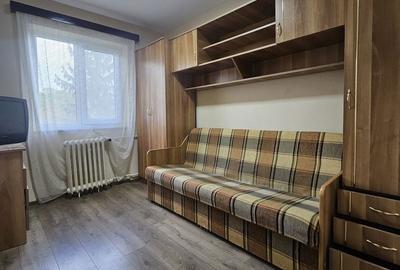Apartament cu 3 camere semidecomandat în Nufărul - 13