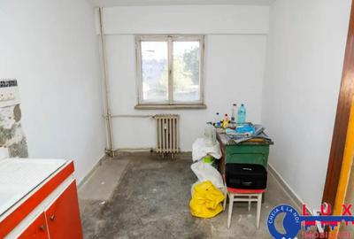 Apartament cu 2 camere decomandat în Piața Nouă - 4