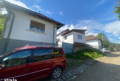 Casă cu 6 camere cu Teren 569 Mp în Cernatu - 9