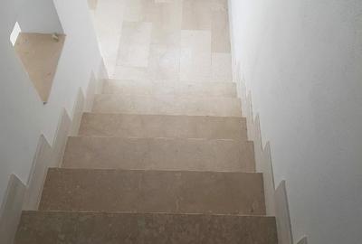 Apartament cu 3 camere în Central - 2