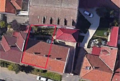 Casă cu 3 camere cu Teren 61 Mp în Central