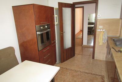 Apartament cu 4 camere semidecomandat, mobilat în Ștrand - 15