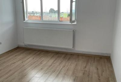 Apartament cu 2 camere semidecomandat în Central - 3