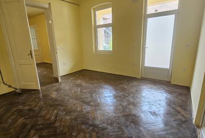 Casa 2 camere Str. Alexandru Odobescu !! - 9