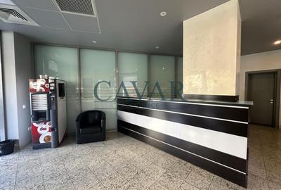 Spatiu Comercial Stradal 2 Locuri de Parcare Comision 0% - 13