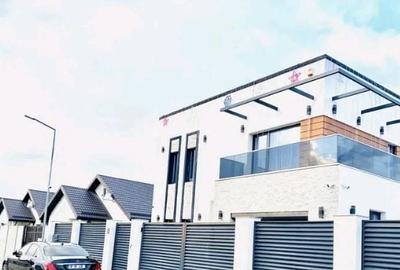 Casă individuală cu 4 camere cu Canalizare în Est - 2