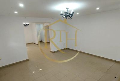 Spațiu comercial, de 77 mp, în Central - 2