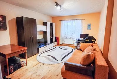 Vand Schimb Casa zona centrala, 2 apartamente separate, garaj, curte - 8