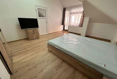 Apartament cu 2 camere decomandat în Central - 1