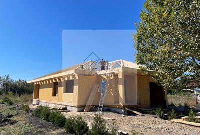 Casă individuală cu 4 camere cu Canalizare în Stupini - 30