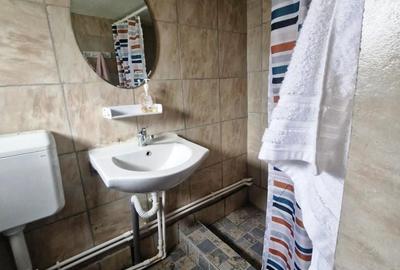 Casă cu 5 camere cu Teren 569 Mp în Central - 11