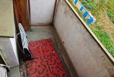 Apartament cu 3 camere semidecomandat în Moroasa 1 - 10