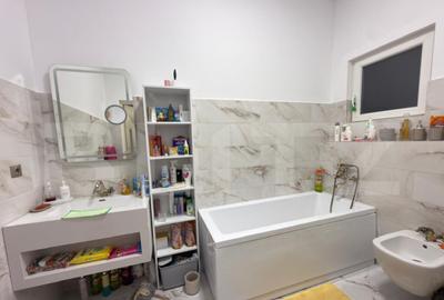 Apartament 3 camere, 90 mp, zona Ultracentral - 9