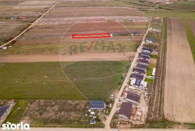 Teren de 1417 mp, în Sânmartin - 2