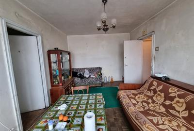 Clinica Luxor- 9 Mai- Ultracentral-3 camere/etaj 3, necesita renovare - 2