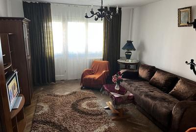 Apartament cu 2 camere circular, mobilat în Titan - 2