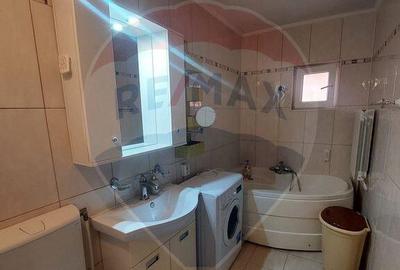Apartament cu 2 camere de inchiriat - 3