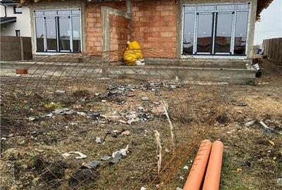 Duplex spatios - zona populata - toate utilitatile. - 3