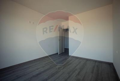 Apartament cu 3 camere de vanzare in zona Cetate COMISION 0% - 16