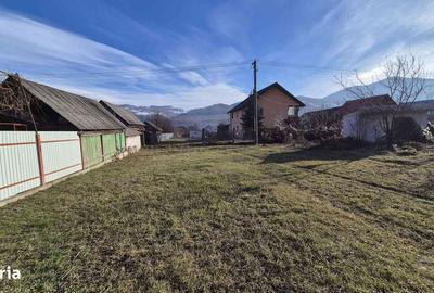 Teren de 1280 mp, în Pângărați - 4