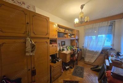 Apartament cu 4 camere decomandat, mobilat în Central - 1