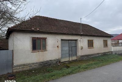 Casă cu 3 camere cu Teren 4300 Mp în Răbăgani