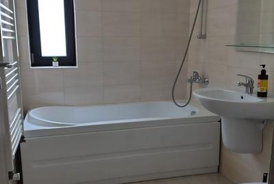 Garsonieră decomandată în Central - 7