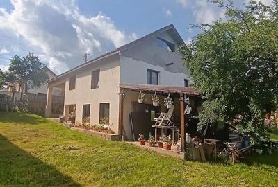 Casă cu Teren 2500 Mp în Central - 3