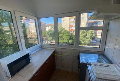 Apartament cu 3 camere decomandat, mobilat în Rogerius - 8