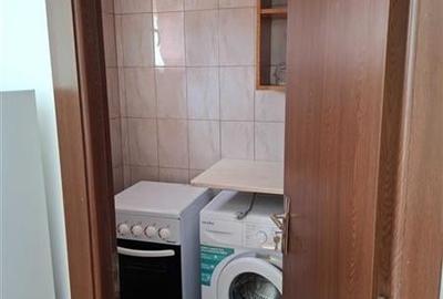 Garsoniera,Piata Alba Iulia, - 2